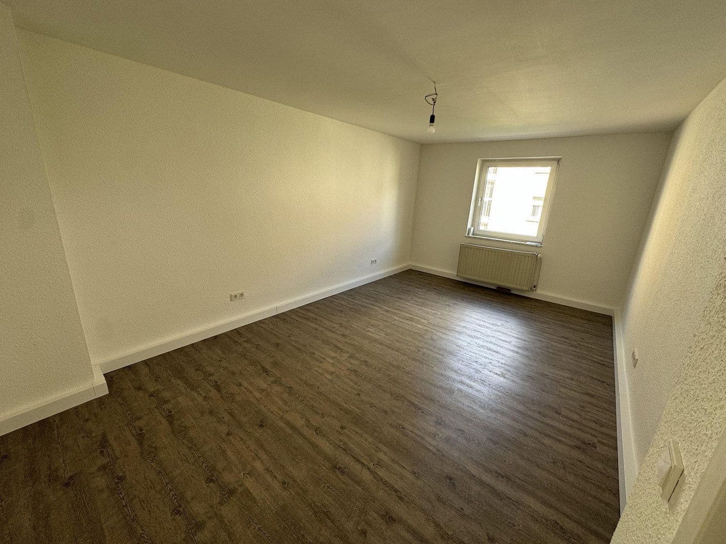 Pronájem bytu 1+1 40 m², Worms, Porýní-Falc Pronájem bytu 1+1 40 m², Worms, Porýní-Falc