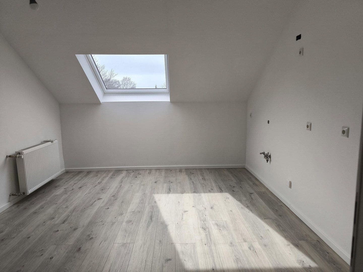 Prodej domu 325 m², pozemek 849 m², Dasing, Bavorsko Prodej domu 325 m², pozemek 849 m², Dasing, Bavorsko