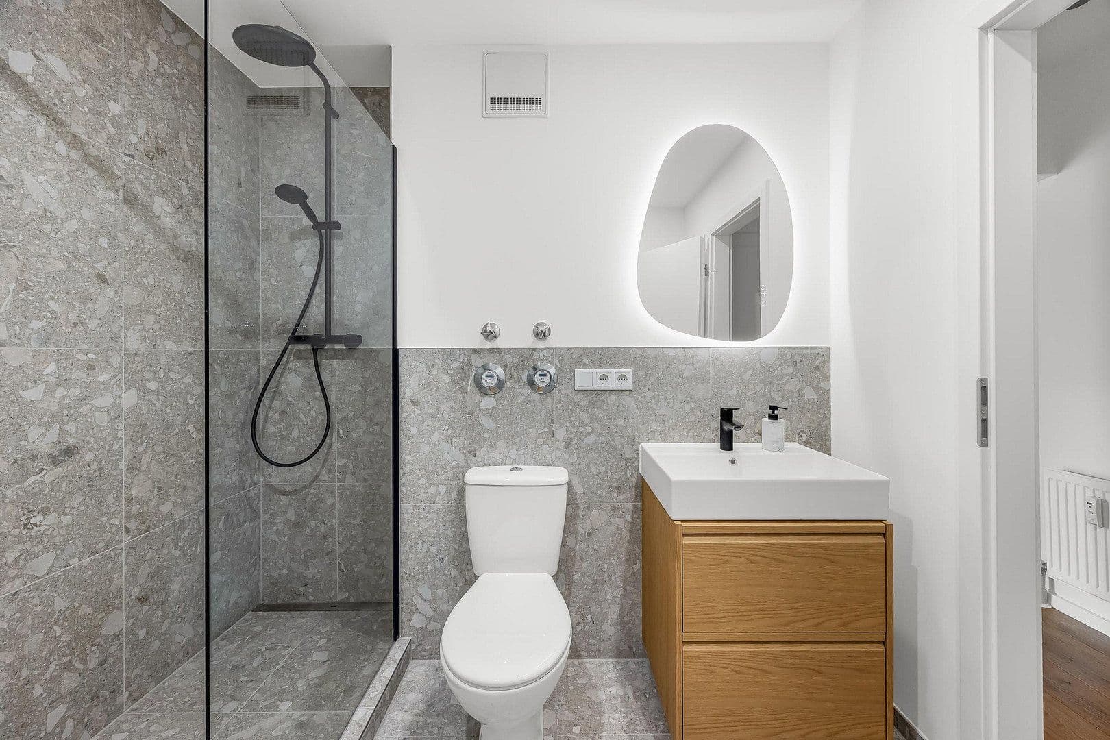 Prodej bytu 4+1 81 m², München, Bavorsko Prodej bytu 4+1 81 m², München, Bavorsko