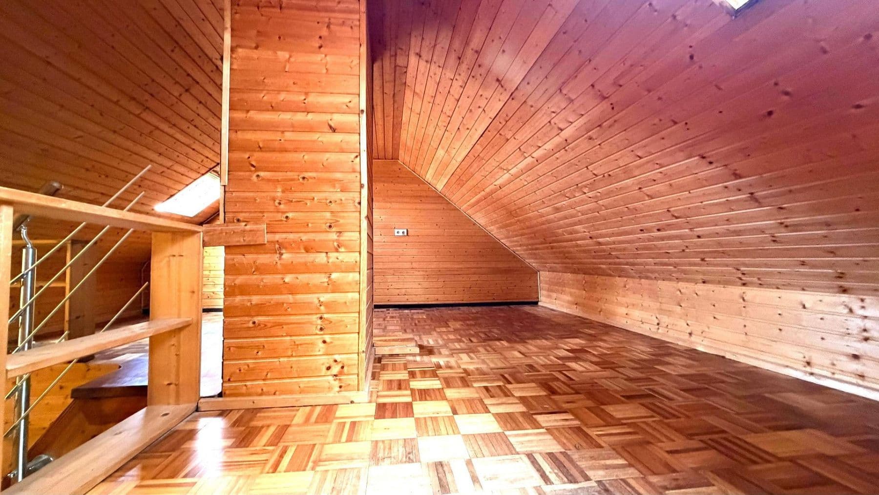 Prodej domu 135 m², pozemek 311 m², Ludwigstr. 84b, Jockgrim, Porýní-Falc Prodej domu 135 m², pozemek 311 m², Ludwigstr. 84b, Jockgrim, Porýní-Falc