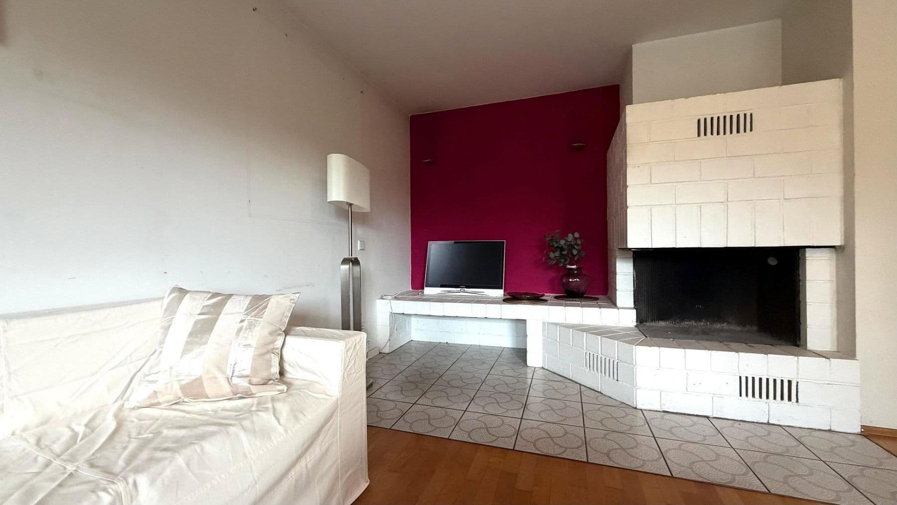 Prodej domu 135 m², pozemek 311 m², Ludwigstr. 84b, Jockgrim, Porýní-Falc Prodej domu 135 m², pozemek 311 m², Ludwigstr. 84b, Jockgrim, Porýní-Falc
