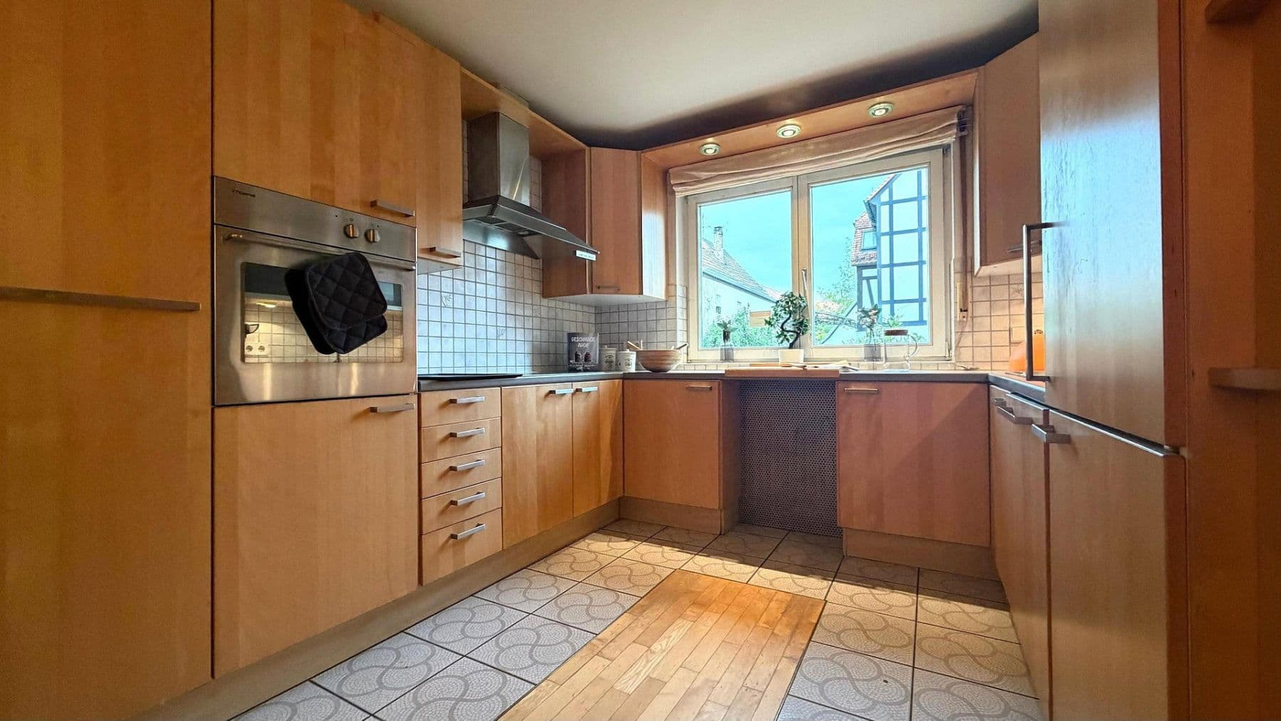 Prodej domu 135 m², pozemek 311 m², Ludwigstr. 84b, Jockgrim, Porýní-Falc Prodej domu 135 m², pozemek 311 m², Ludwigstr. 84b, Jockgrim, Porýní-Falc