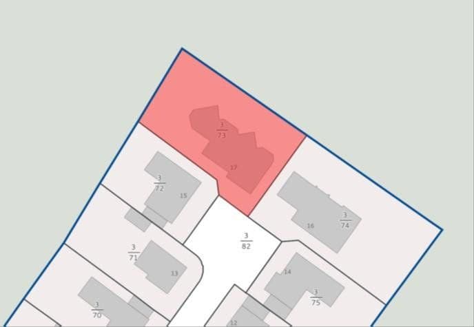 Prodej domu 375 m², pozemek 1.050 m², Brennenhorst 17, Langenhagen, Dolní Sasko Prodej domu 375 m², pozemek 1.050 m², Brennenhorst 17, Langenhagen, Dolní Sasko