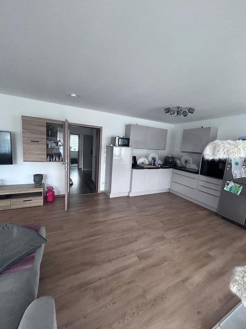 Pronájem bytu 3+1 78 m², Schloßstraße 11, Aham, Bavorsko Pronájem bytu 3+1 78 m², Schloßstraße 11, Aham, Bavorsko