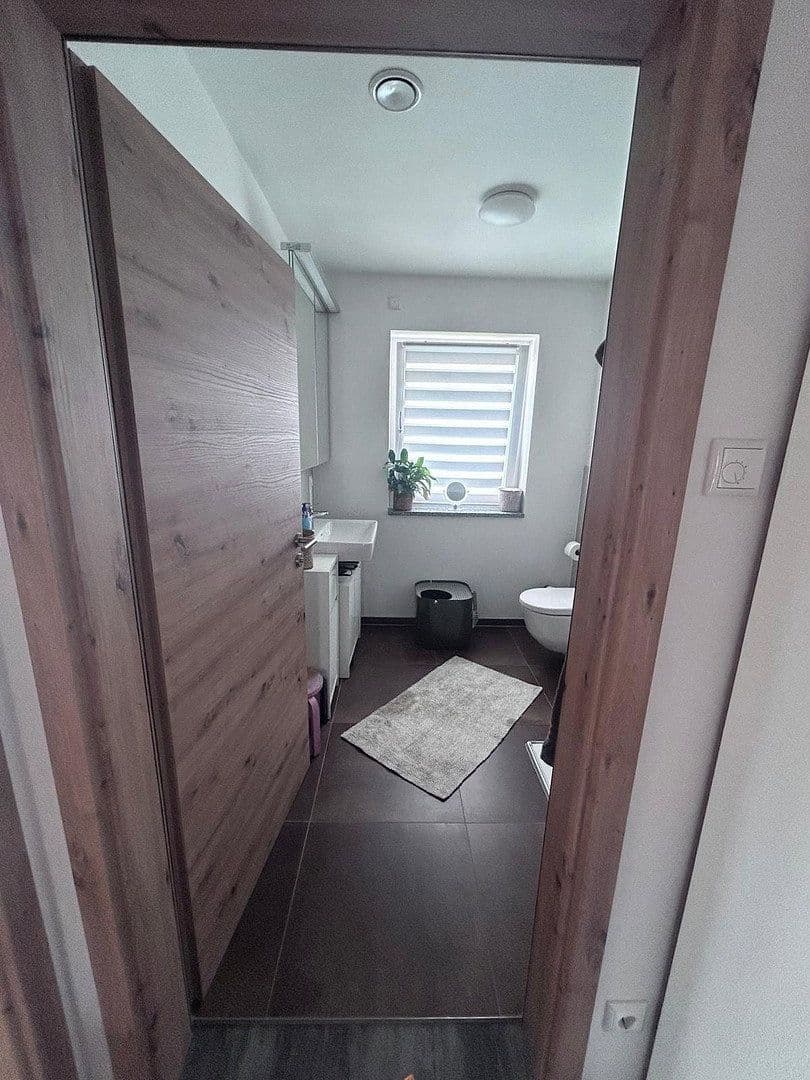 Pronájem bytu 3+1 78 m², Schloßstraße 11, Aham, Bavorsko Pronájem bytu 3+1 78 m², Schloßstraße 11, Aham, Bavorsko