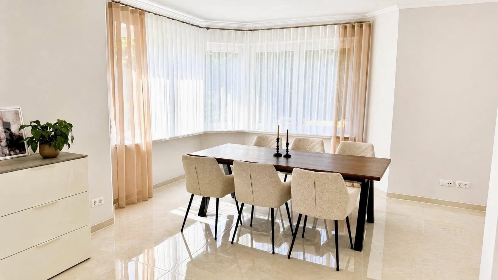 Prodej domu 140 m², pozemek 306 m², Achim, Dolní Sasko Prodej domu 140 m², pozemek 306 m², Achim, Dolní Sasko