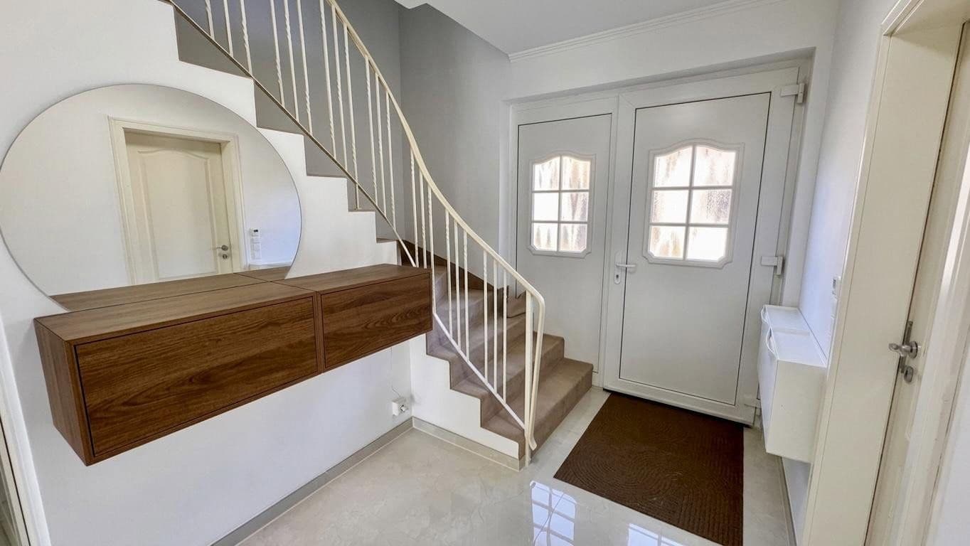 Prodej domu 140 m², pozemek 306 m², Achim, Dolní Sasko Prodej domu 140 m², pozemek 306 m², Achim, Dolní Sasko