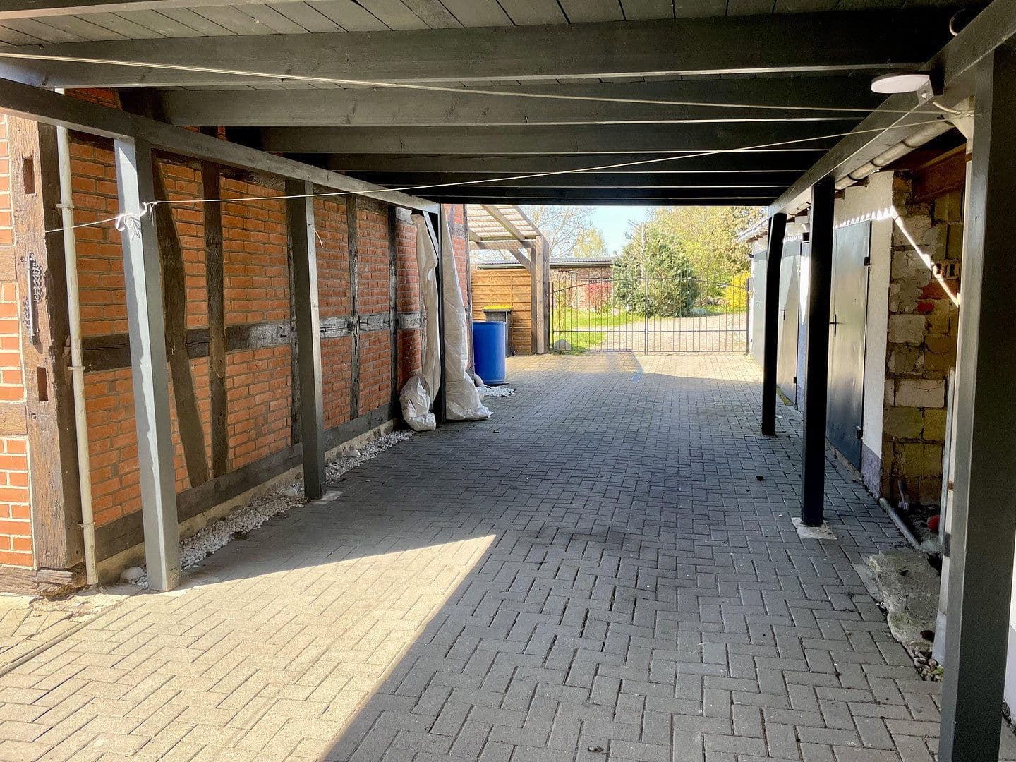 Prodej domu 100 m², pozemek 2.700 m², Holzhausener-Dorfstraße 30, Bismark (Altmark), Sasko-Anhaltsko Prodej domu 100 m², pozemek 2.700 m², Holzhausener-Dorfstraße 30, Bismark (Altmark), Sasko-Anhaltsko