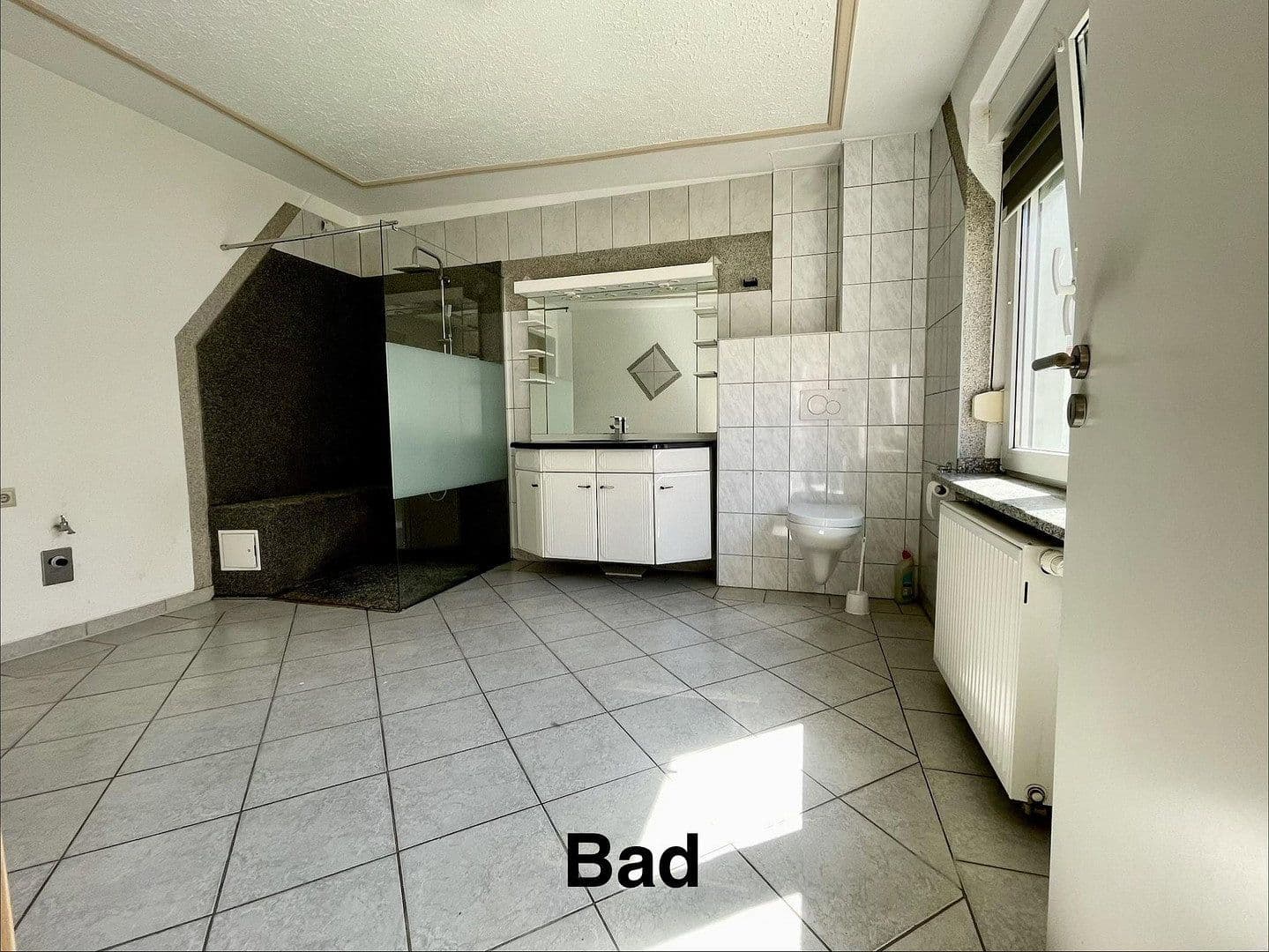 Prodej domu 100 m², pozemek 2.700 m², Holzhausener-Dorfstraße 30, Bismark (Altmark), Sasko-Anhaltsko Prodej domu 100 m², pozemek 2.700 m², Holzhausener-Dorfstraße 30, Bismark (Altmark), Sasko-Anhaltsko