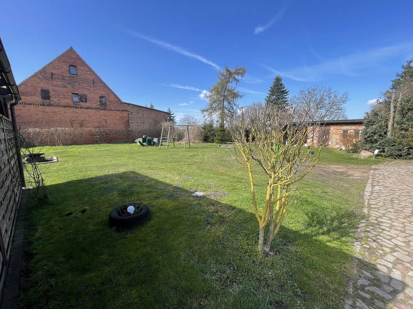 Prodej domu 100 m², pozemek 2.700 m², Holzhausener-Dorfstraße 30, Bismark (Altmark), Sasko-Anhaltsko Prodej domu 100 m², pozemek 2.700 m², Holzhausener-Dorfstraße 30, Bismark (Altmark), Sasko-Anhaltsko