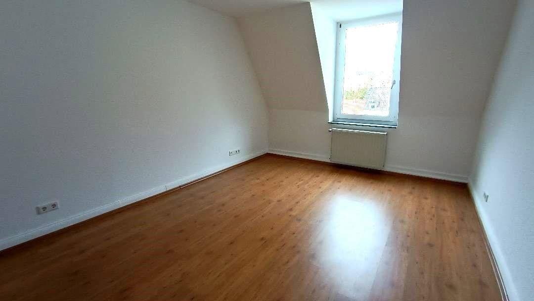 Pronájem bytu 4+1 100 m², Feldstr. 48, Wuppertal, Severní Porýní-Vestfálsko Pronájem bytu 4+1 100 m², Feldstr. 48, Wuppertal, Severní Porýní-Vestfálsko