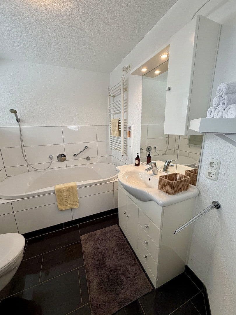 Prodej domu 64 m², pozemek 687 m², Todtnau, Bádensko-Württembersko Prodej domu 64 m², pozemek 687 m², Todtnau, Bádensko-Württembersko