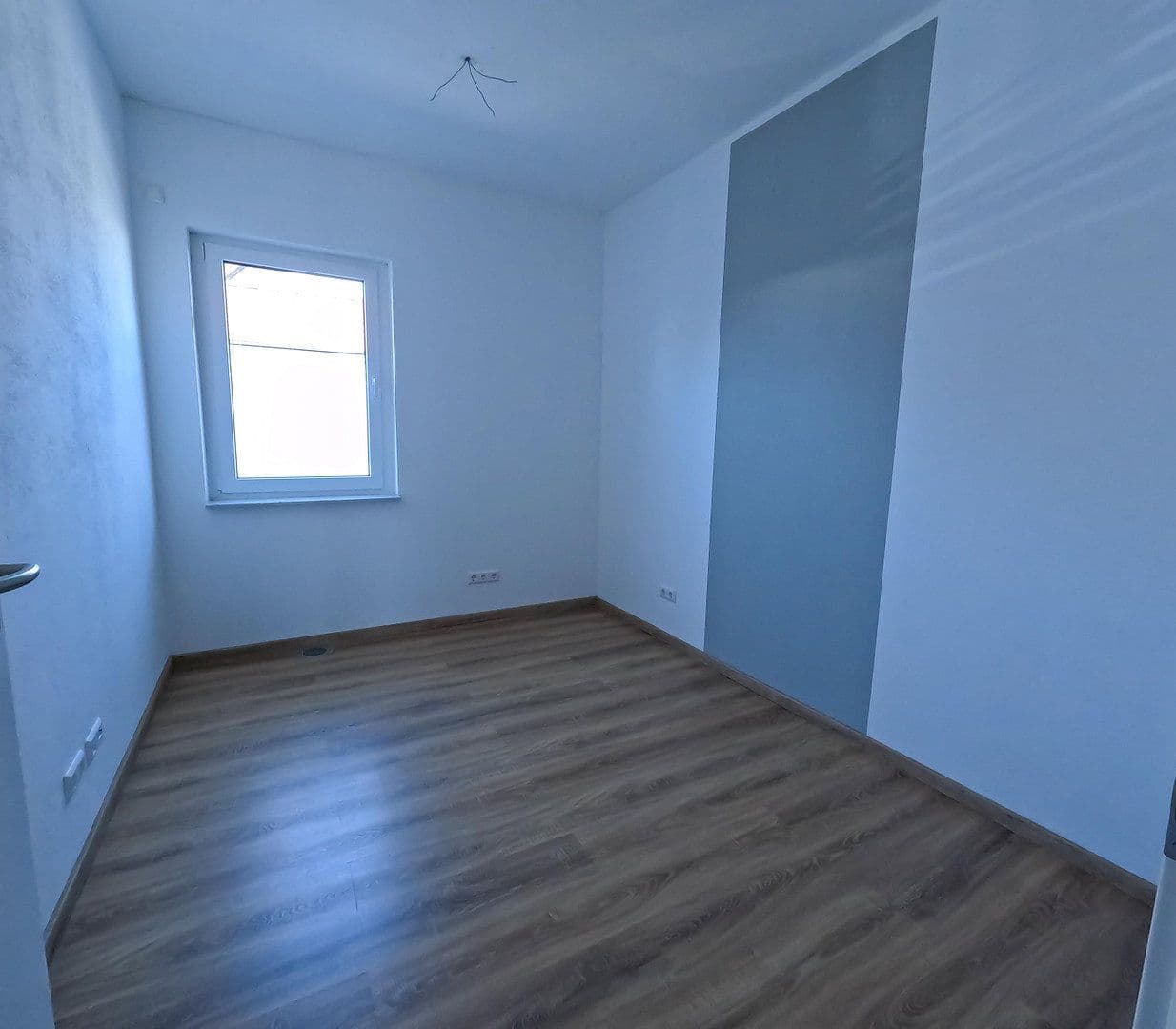 Prodej domu 268 m², pozemek 785 m², Hilpoltstein, Bavorsko Prodej domu 268 m², pozemek 785 m², Hilpoltstein, Bavorsko