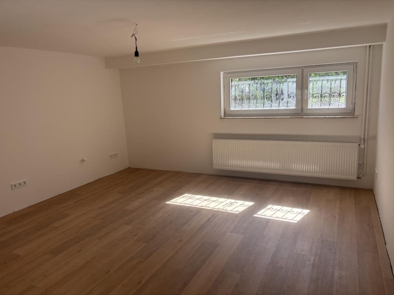 Pronájem bytu 5+1 166 m², Neu-Anspach, Hessen Pronájem bytu 5+1 166 m², Neu-Anspach, Hessen