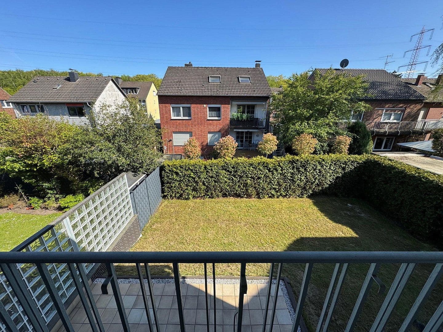 Pronájem domu 120 m², pozemek 306 m², Oberhausen, Severní Porýní-Vestfálsko Pronájem domu 120 m², pozemek 306 m², Oberhausen, Severní Porýní-Vestfálsko