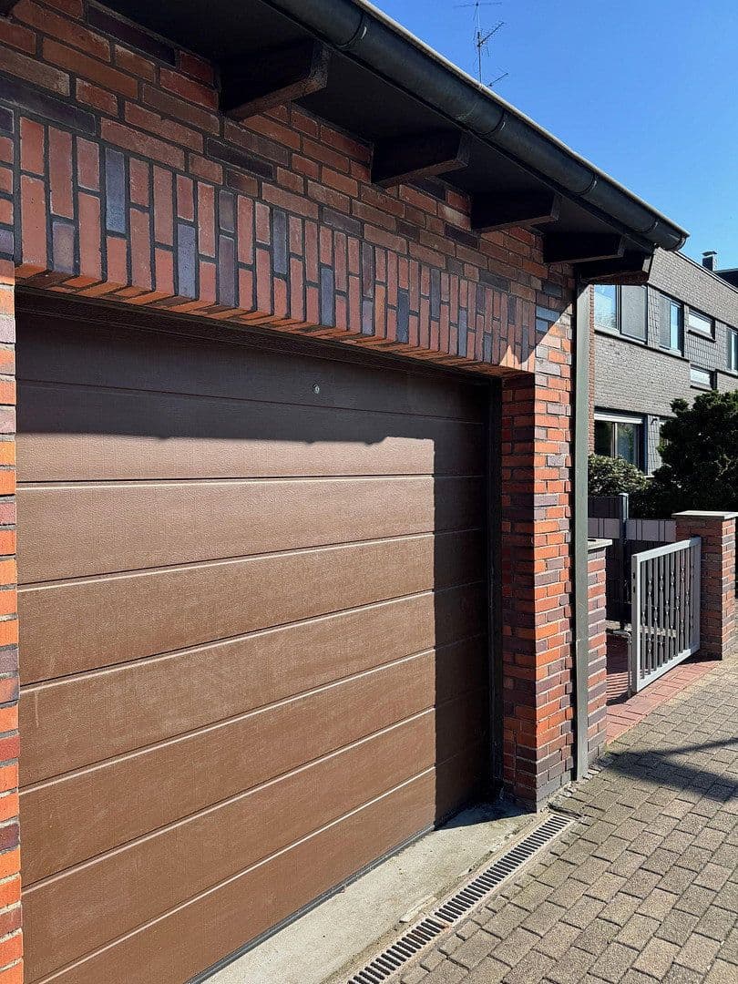 Pronájem domu 120 m², pozemek 306 m², Oberhausen, Severní Porýní-Vestfálsko Pronájem domu 120 m², pozemek 306 m², Oberhausen, Severní Porýní-Vestfálsko