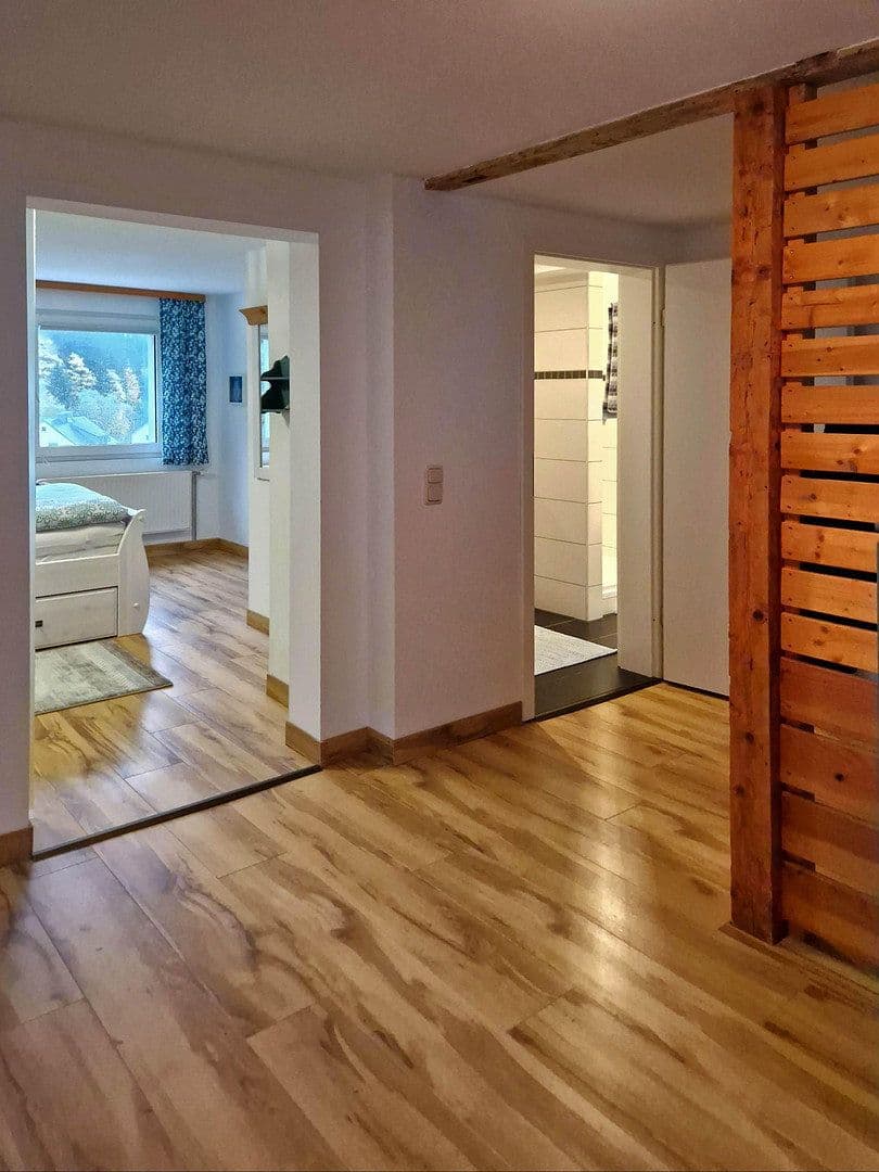 Prodej domu 130 m², pozemek 370 m², Zum Rodachtal 28, Schwarzenbach am Wald, Bavorsko Prodej domu 130 m², pozemek 370 m², Zum Rodachtal 28, Schwarzenbach am Wald, Bavorsko