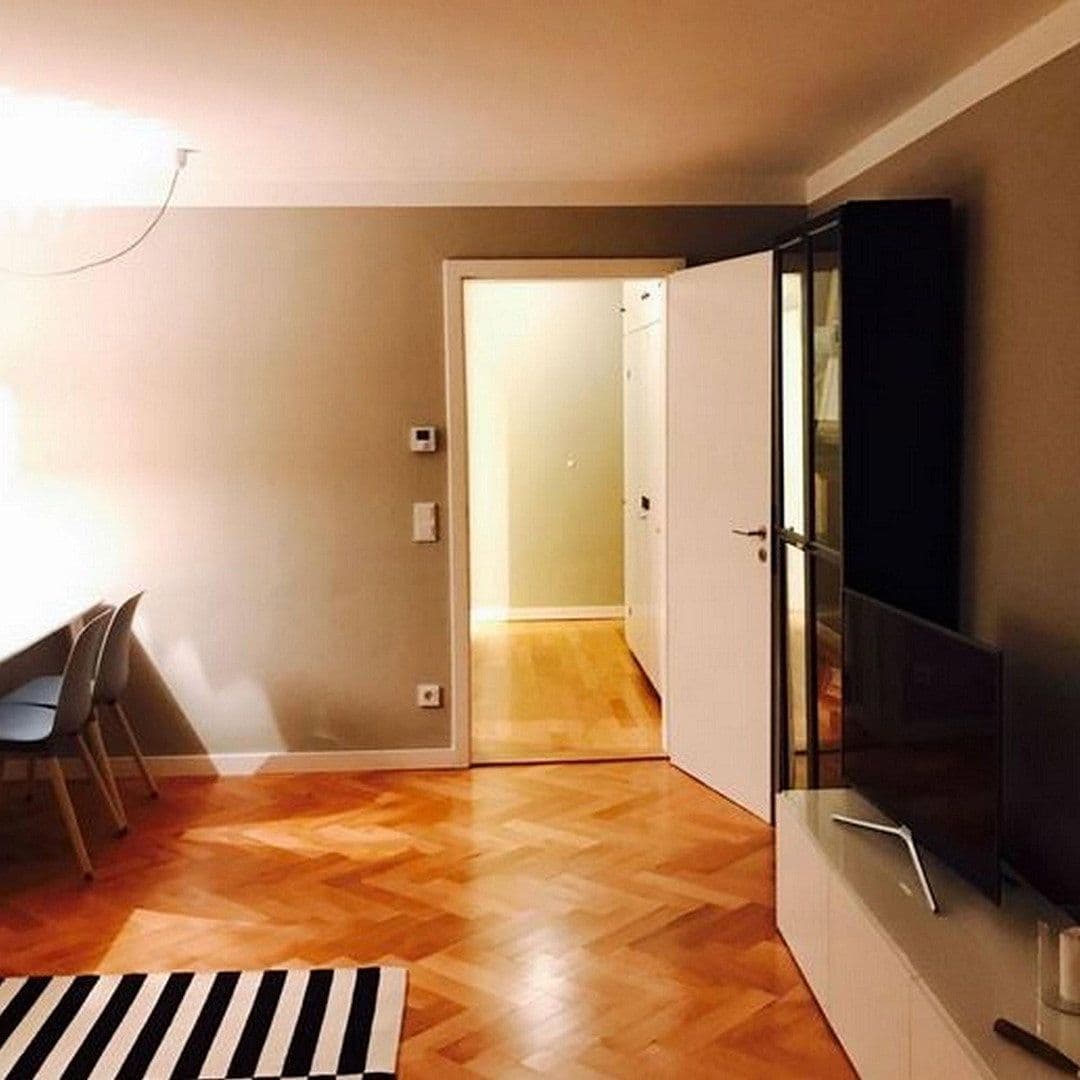 Pronájem bytu 2+1 57 m², Burgstraße 6, Nürnberg, Bavorsko Pronájem bytu 2+1 57 m², Burgstraße 6, Nürnberg, Bavorsko