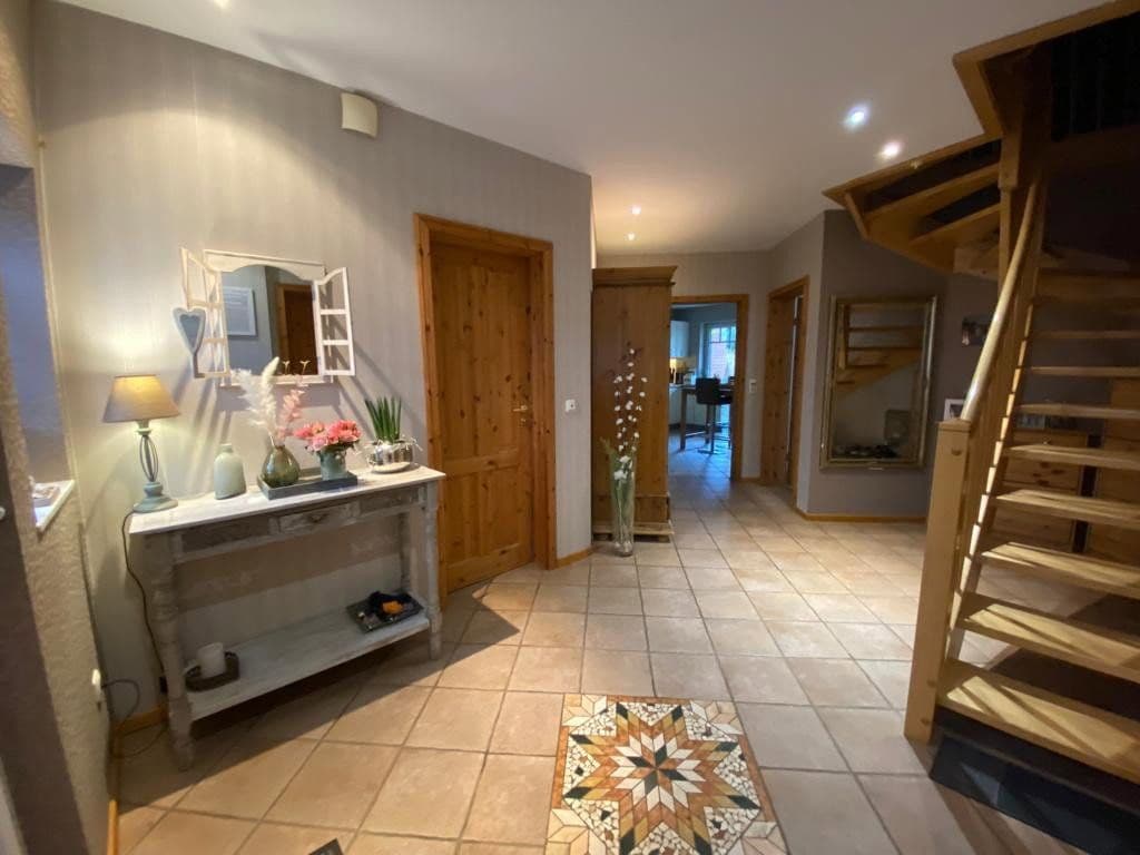 Prodej domu 150 m², pozemek 568 m², Gronau, Dolní Sasko Prodej domu 150 m², pozemek 568 m², Gronau, Dolní Sasko