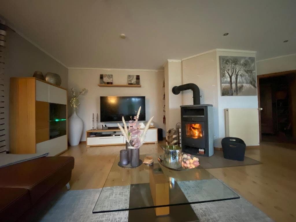 Prodej domu 150 m², pozemek 568 m², Gronau, Dolní Sasko Prodej domu 150 m², pozemek 568 m², Gronau, Dolní Sasko
