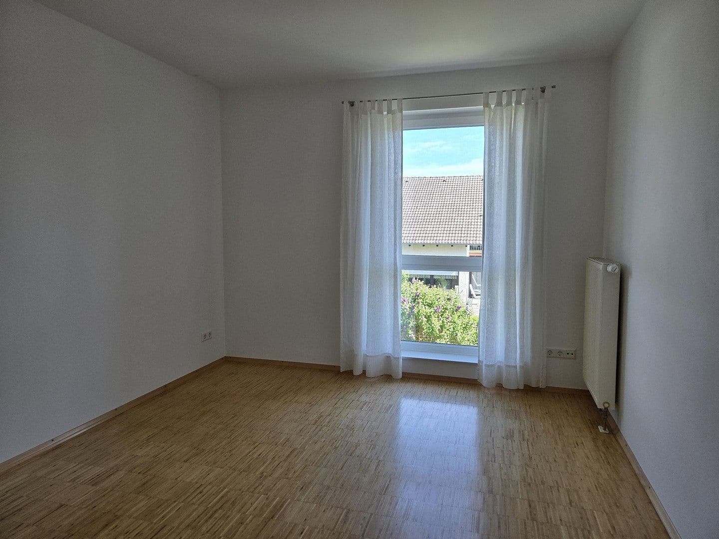 Pronájem domu 180 m², pozemek 388 m², Brühlstr. 39, Stutensee, Bádensko-Württembersko Pronájem domu 180 m², pozemek 388 m², Brühlstr. 39, Stutensee, Bádensko-Württembersko