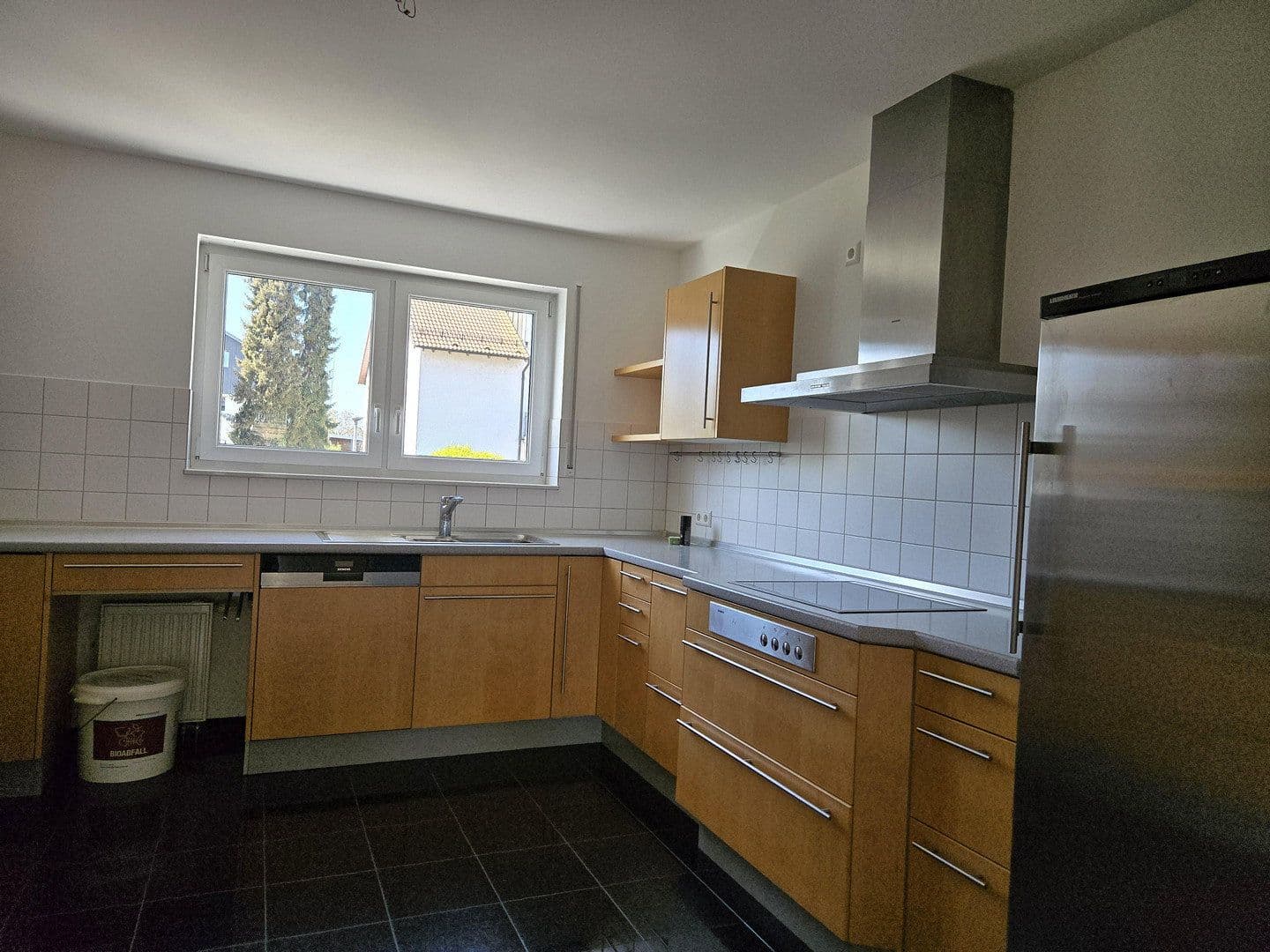 Pronájem domu 180 m², pozemek 388 m², Brühlstr. 39, Stutensee, Bádensko-Württembersko Pronájem domu 180 m², pozemek 388 m², Brühlstr. 39, Stutensee, Bádensko-Württembersko