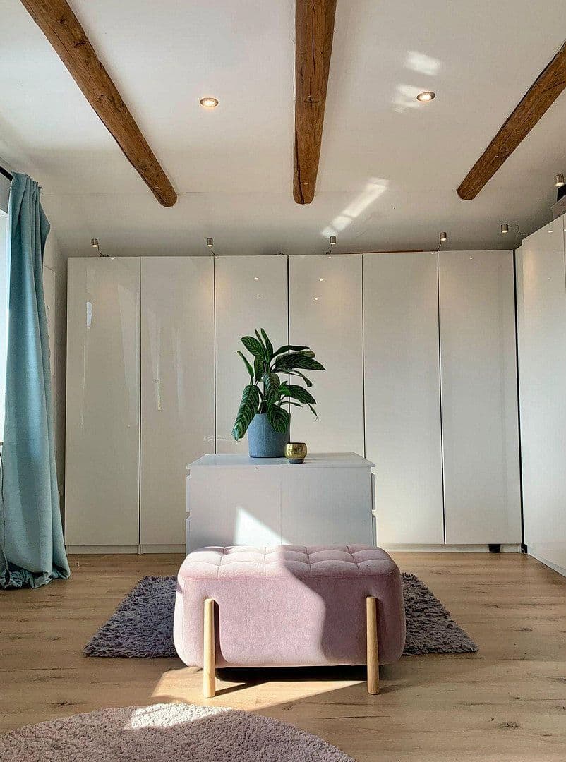 Prodej domu 165 m², pozemek 576 m², Garbsen, Dolní Sasko Prodej domu 165 m², pozemek 576 m², Garbsen, Dolní Sasko