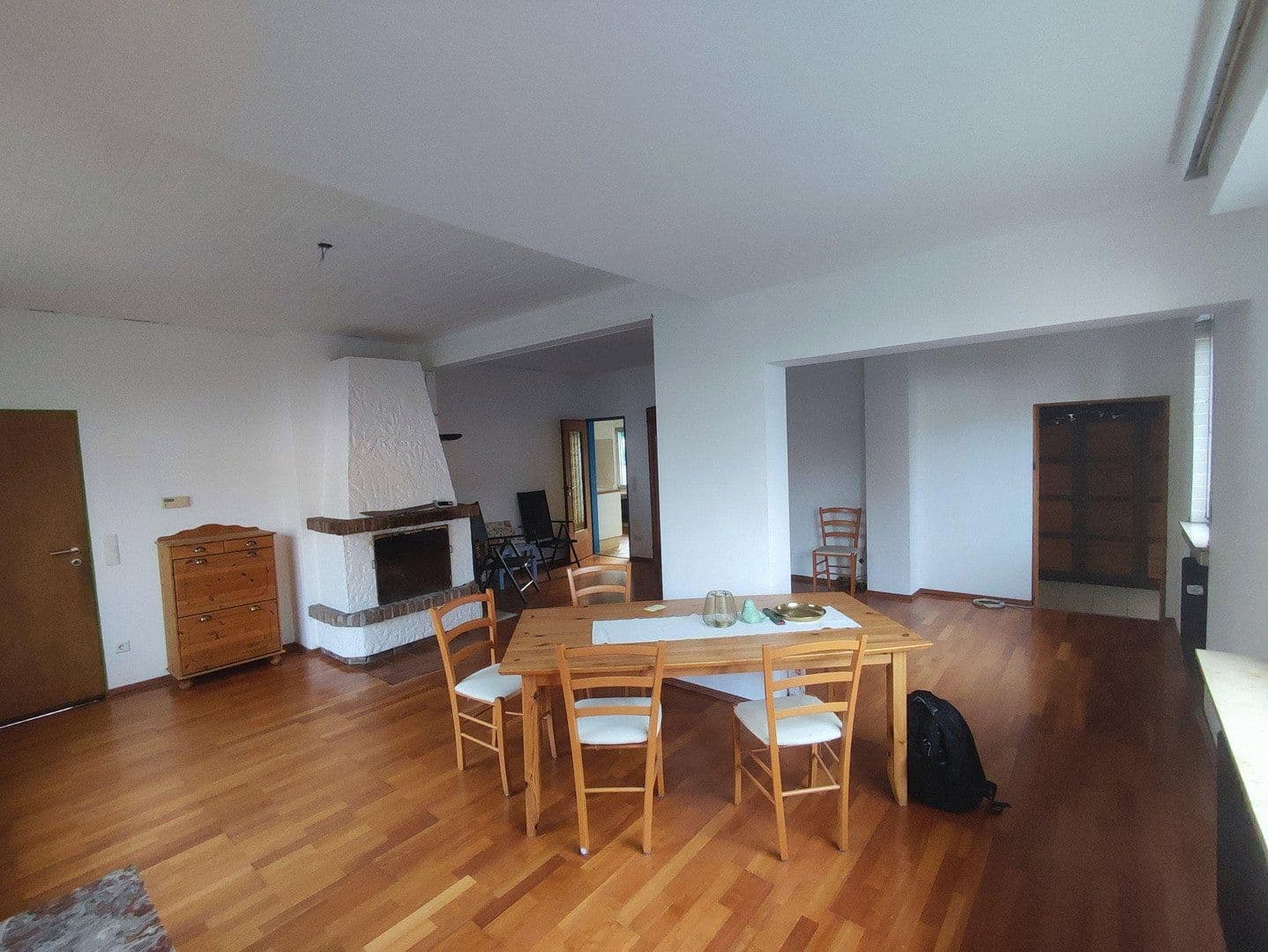 Pronájem domu 148 m², pozemek 410 m², Solingen, Severní Porýní-Vestfálsko Pronájem domu 148 m², pozemek 410 m², Solingen, Severní Porýní-Vestfálsko