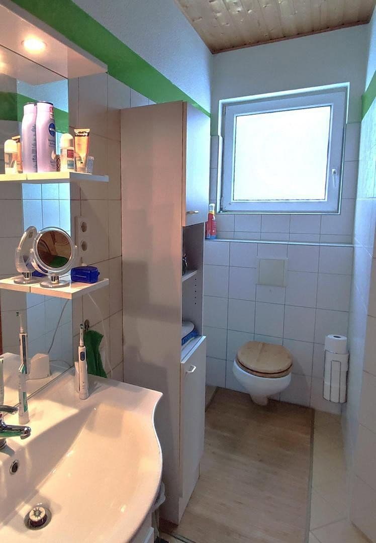 Pronájem domu 148 m², pozemek 410 m², Solingen, Severní Porýní-Vestfálsko Pronájem domu 148 m², pozemek 410 m², Solingen, Severní Porýní-Vestfálsko