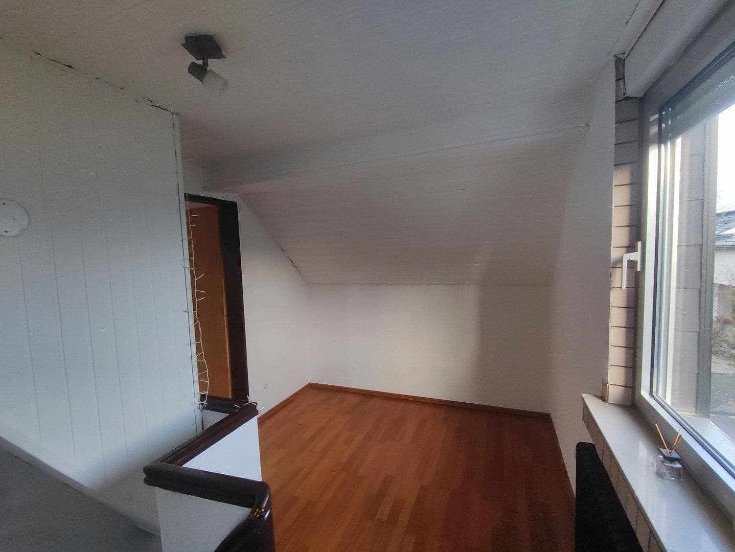 Pronájem domu 148 m², pozemek 410 m², Solingen, Severní Porýní-Vestfálsko Pronájem domu 148 m², pozemek 410 m², Solingen, Severní Porýní-Vestfálsko