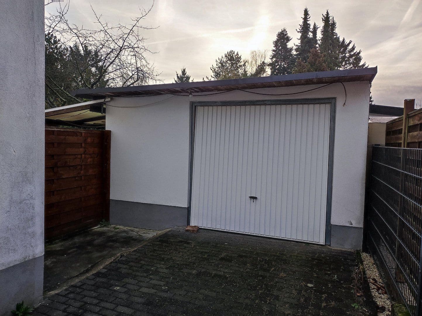 Pronájem domu 148 m², pozemek 410 m², Solingen, Severní Porýní-Vestfálsko Pronájem domu 148 m², pozemek 410 m², Solingen, Severní Porýní-Vestfálsko