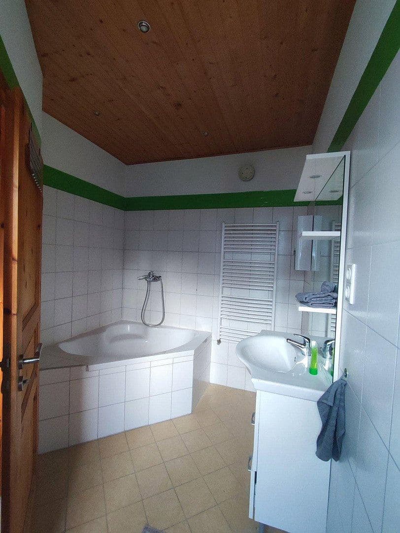 Pronájem domu 148 m², pozemek 410 m², Solingen, Severní Porýní-Vestfálsko Pronájem domu 148 m², pozemek 410 m², Solingen, Severní Porýní-Vestfálsko
