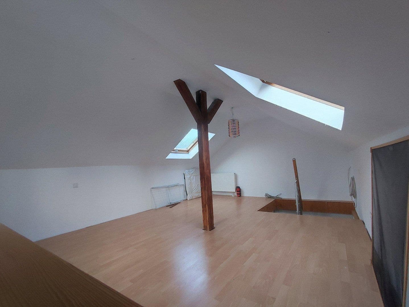 Pronájem domu 148 m², pozemek 410 m², Solingen, Severní Porýní-Vestfálsko Pronájem domu 148 m², pozemek 410 m², Solingen, Severní Porýní-Vestfálsko