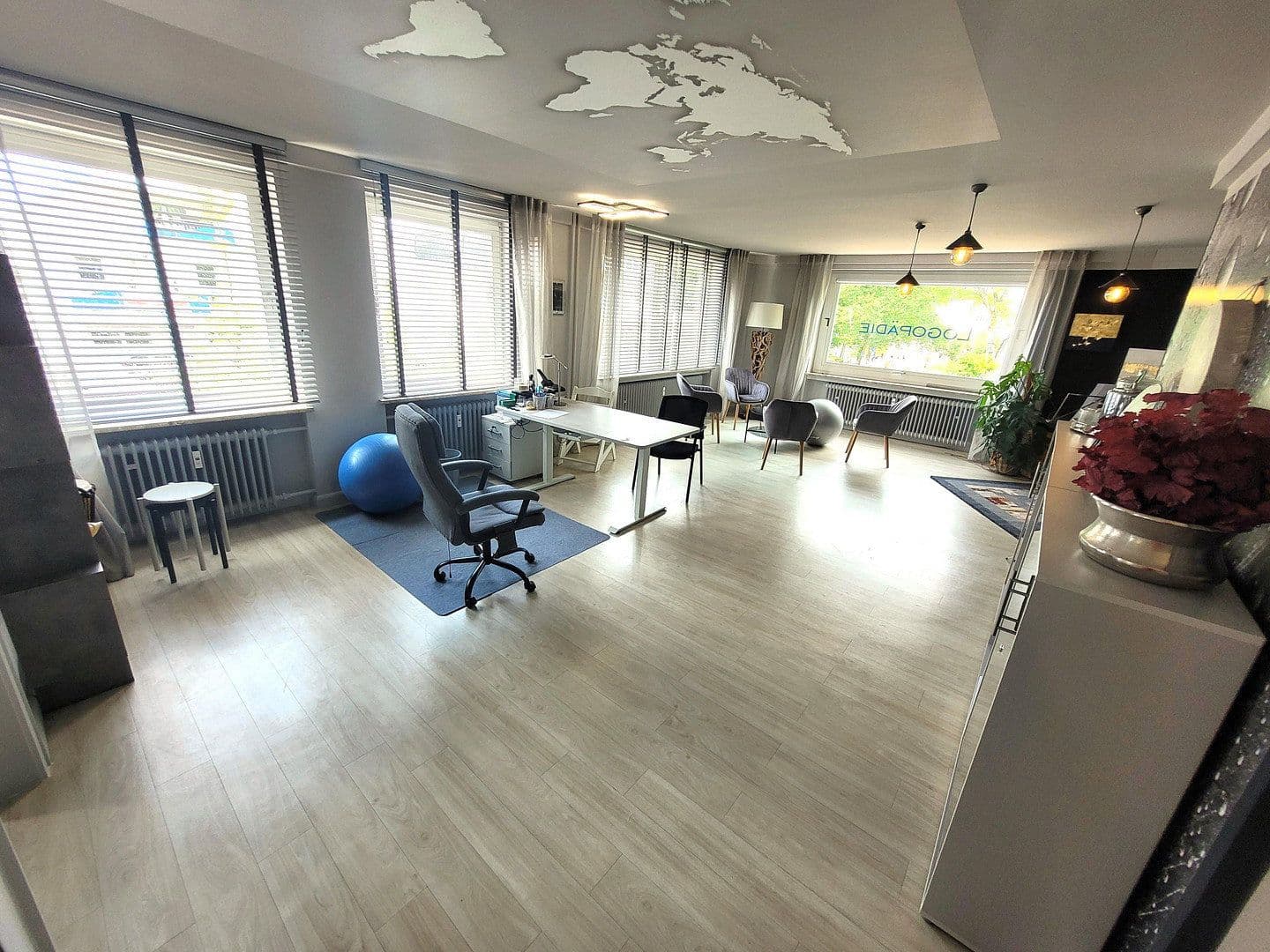 Pronájem kanceláře 86 m², Timmendorfer Strand, Šlesvicko-Holštýnsko Pronájem kanceláře 86 m², Timmendorfer Strand, Šlesvicko-Holštýnsko