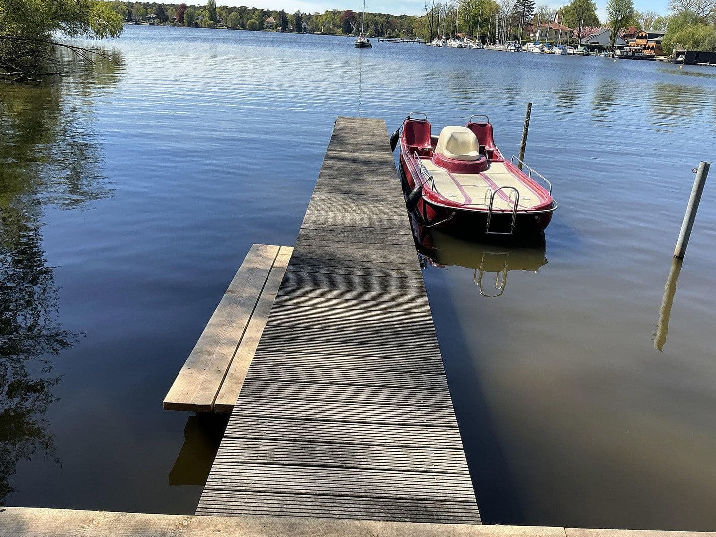 Prodej domu 85 m², pozemek 678 m², Berlin, Berlín Prodej domu 85 m², pozemek 678 m², Berlin, Berlín