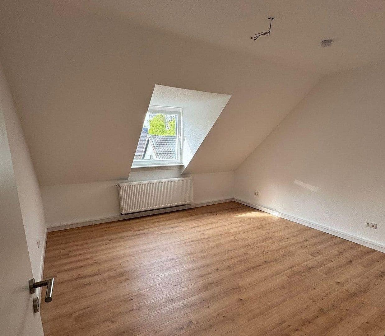 Pronájem bytu 3+1 90 m², Norbertstr. 7, Wesel, Severní Porýní-Vestfálsko Pronájem bytu 3+1 90 m², Norbertstr. 7, Wesel, Severní Porýní-Vestfálsko