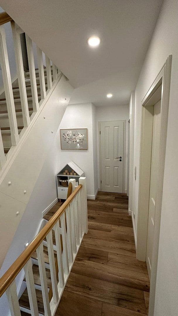 Prodej domu 85 m², pozemek 106 m², Aplerbecker Straße 76, Düsseldorf, Severní Porýní-Vestfálsko Prodej domu 85 m², pozemek 106 m², Aplerbecker Straße 76, Düsseldorf, Severní Porýní-Vestfálsko