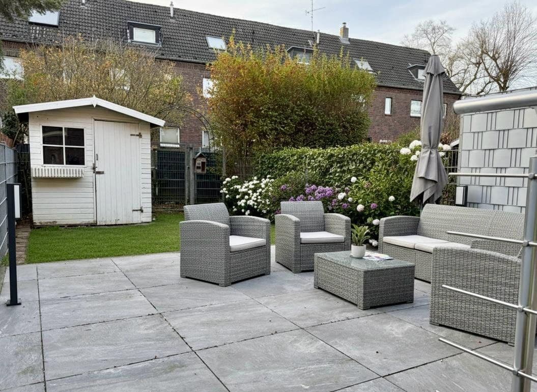 Prodej domu 85 m², pozemek 106 m², Aplerbecker Straße 76, Düsseldorf, Severní Porýní-Vestfálsko Prodej domu 85 m², pozemek 106 m², Aplerbecker Straße 76, Düsseldorf, Severní Porýní-Vestfálsko