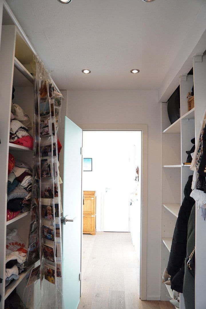 Pronájem bytu 4+1 134 m², Dortmund, Severní Porýní-Vestfálsko Pronájem bytu 4+1 134 m², Dortmund, Severní Porýní-Vestfálsko