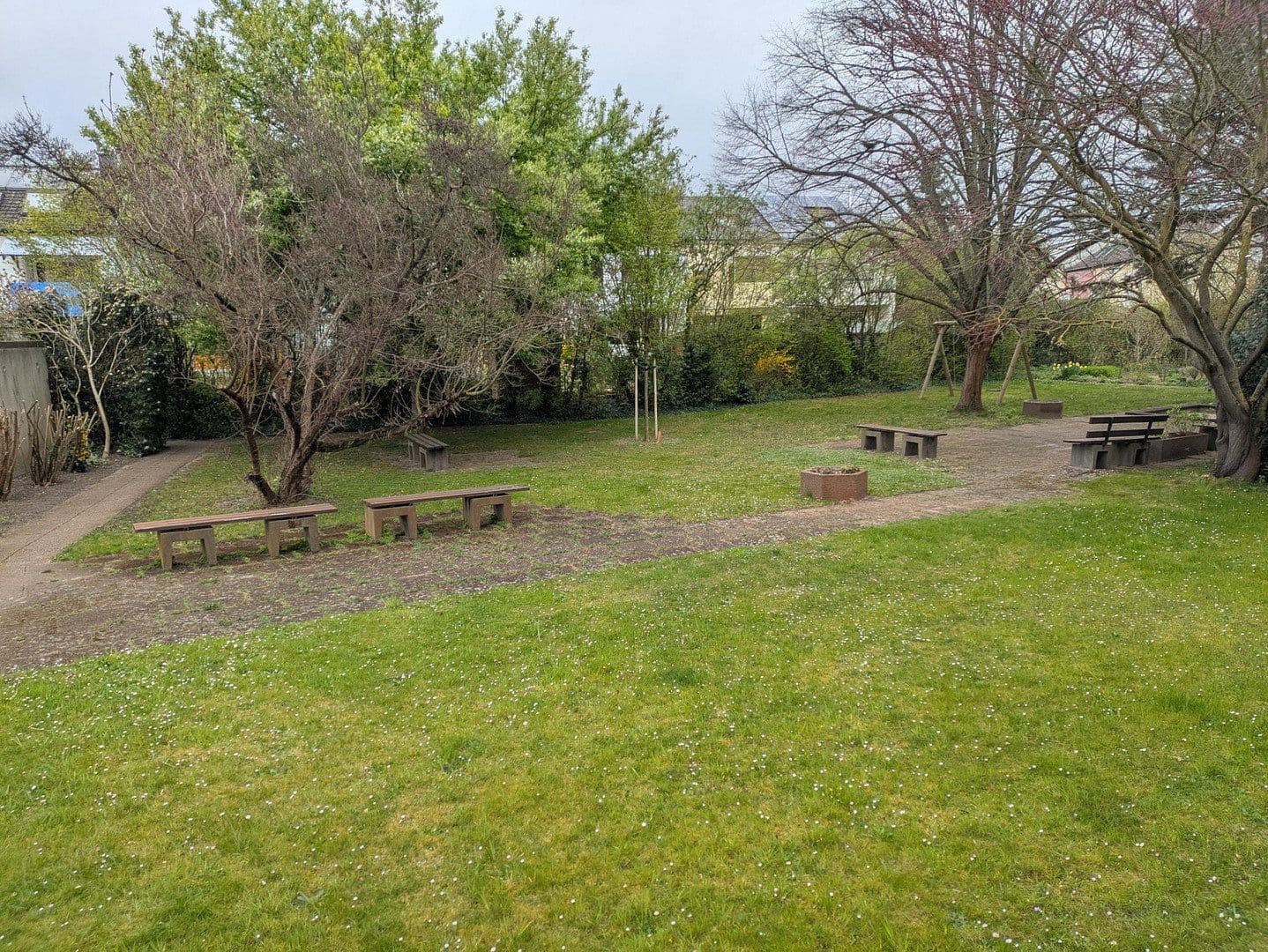 Prodej bytu 3+1 98 m², Ziegelofenweg 3, Speyer, Porýní-Falc Prodej bytu 3+1 98 m², Ziegelofenweg 3, Speyer, Porýní-Falc