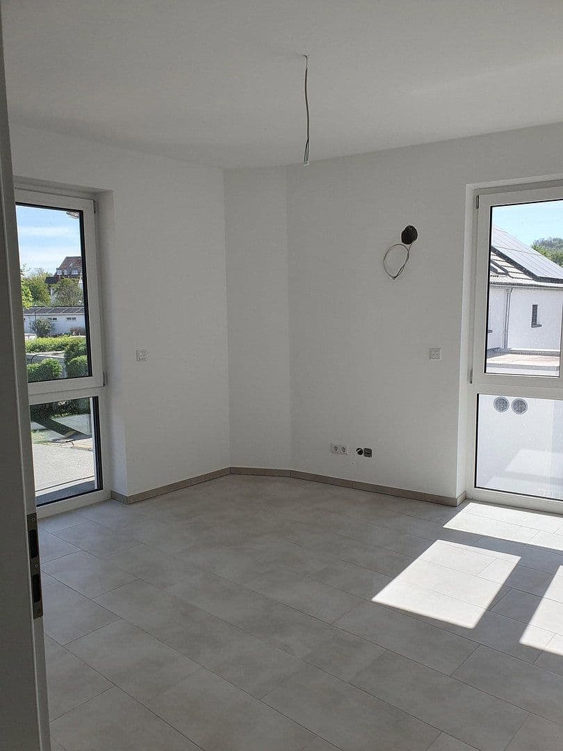 Pronájem bytu 3+1 98 m², Kirchgasse 11, Roßdorf, Hessen Pronájem bytu 3+1 98 m², Kirchgasse 11, Roßdorf, Hessen