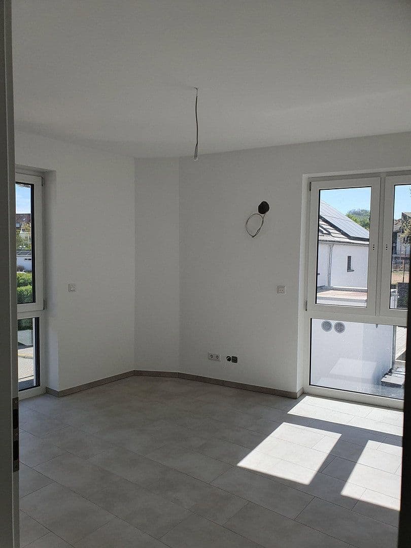 Pronájem bytu 3+1 98 m², Kirchgasse 11, Roßdorf, Hessen Pronájem bytu 3+1 98 m², Kirchgasse 11, Roßdorf, Hessen