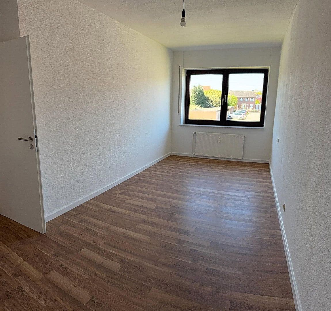 Pronájem bytu 4+1 88 m², Hannoveraner Str. 58, Lingen (Ems), Dolní Sasko Pronájem bytu 4+1 88 m², Hannoveraner Str. 58, Lingen (Ems), Dolní Sasko