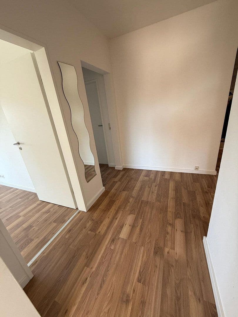 Pronájem bytu 4+1 88 m², Hannoveraner Str. 58, Lingen (Ems), Dolní Sasko Pronájem bytu 4+1 88 m², Hannoveraner Str. 58, Lingen (Ems), Dolní Sasko