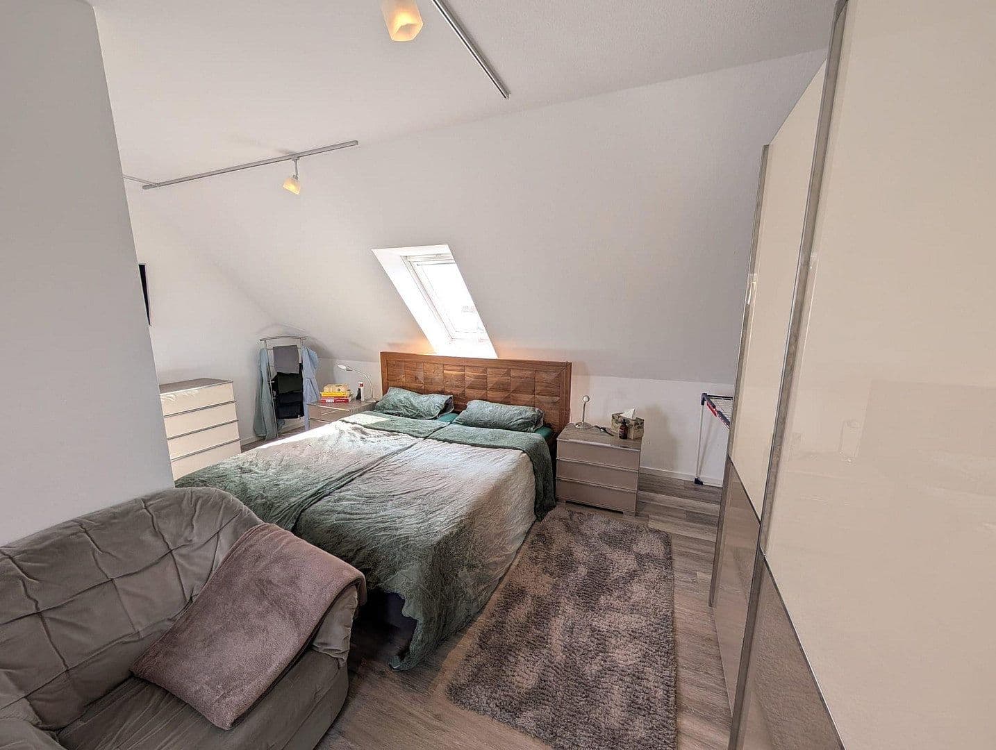 Prodej bytu 3+1 102 m², Neusäß, Bavorsko Prodej bytu 3+1 102 m², Neusäß, Bavorsko