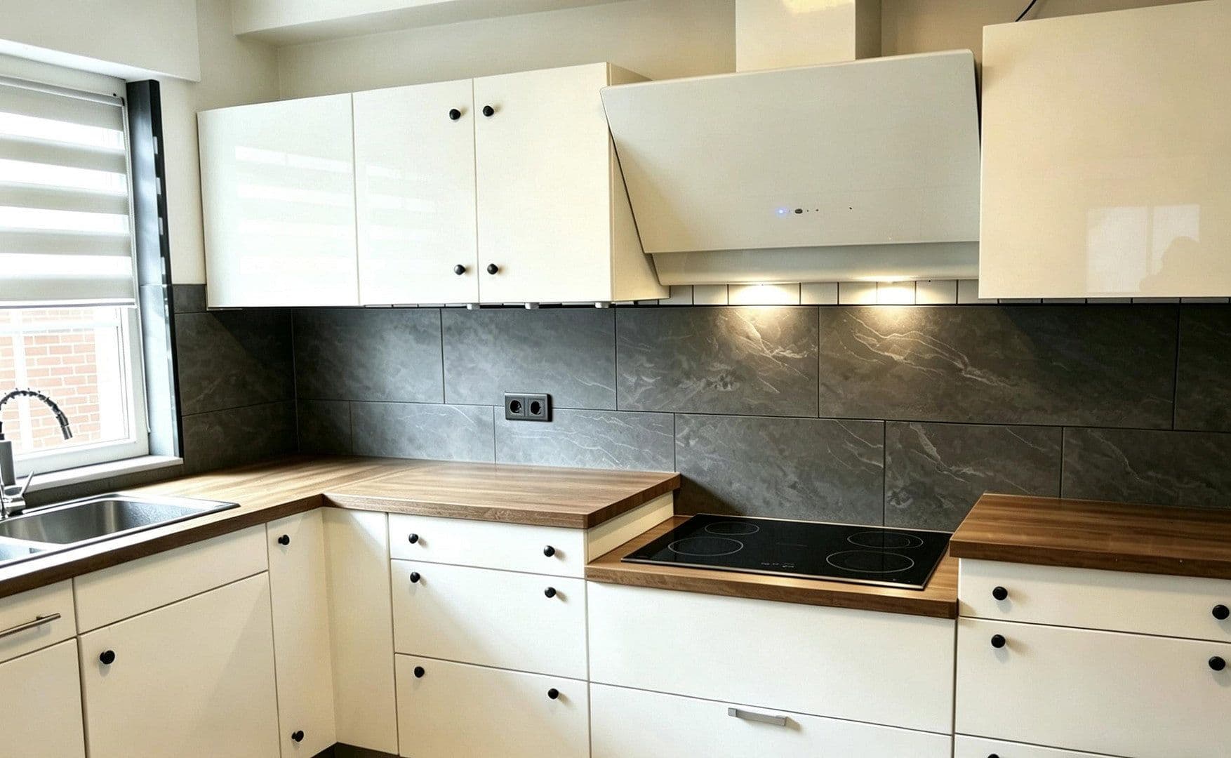 Prodej domu 128 m², pozemek 278 m², Erkelenz, Severní Porýní-Vestfálsko Prodej domu 128 m², pozemek 278 m², Erkelenz, Severní Porýní-Vestfálsko