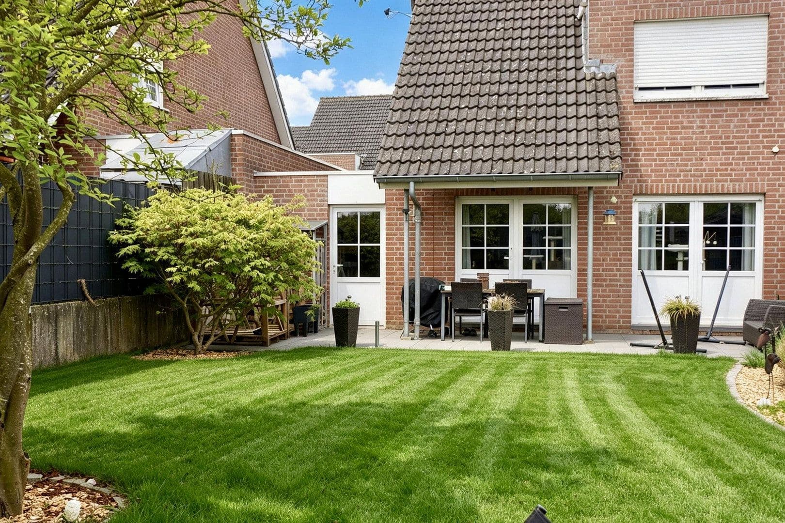 Prodej domu 128 m², pozemek 278 m², Erkelenz, Severní Porýní-Vestfálsko Prodej domu 128 m², pozemek 278 m², Erkelenz, Severní Porýní-Vestfálsko