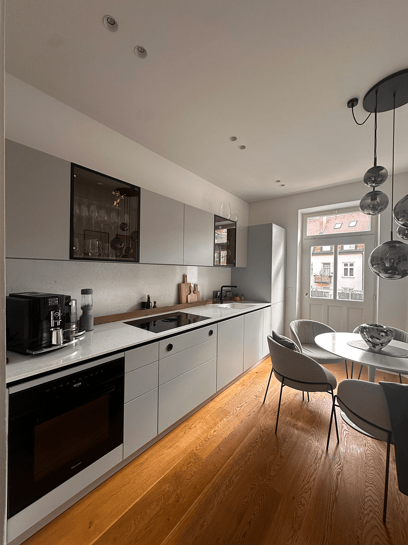 Pronájem bytu 3+1 81 m², Schulstr.48, München, Bavorsko Pronájem bytu 3+1 81 m², Schulstr.48, München, Bavorsko