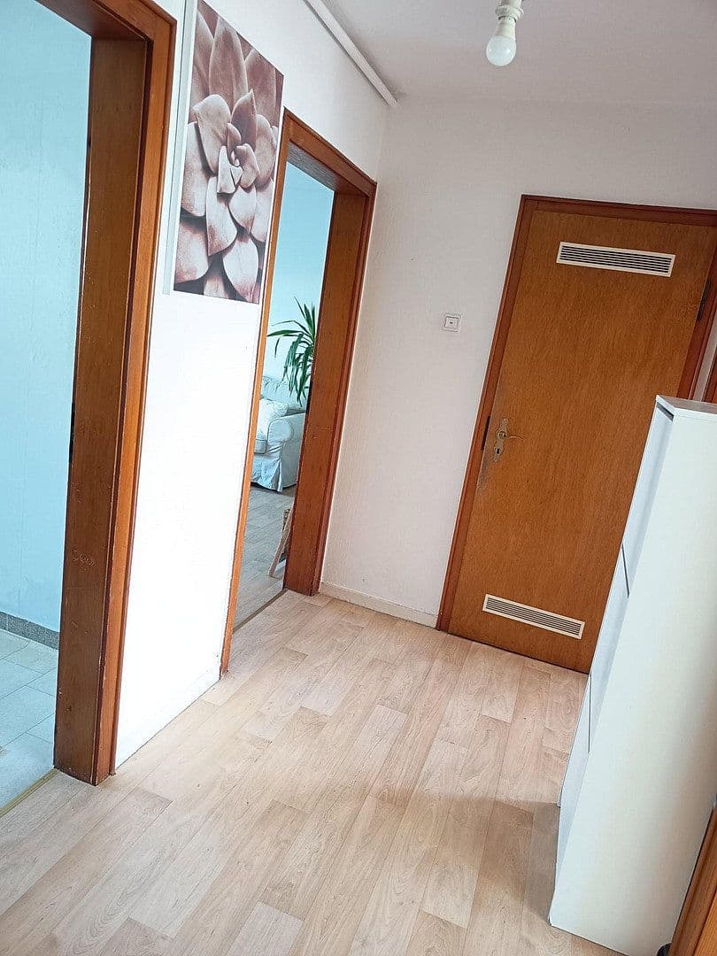 Pronájem bytu 3+1 64 m², Wilhelmshöher Allee 57, Kassel, Hessen Pronájem bytu 3+1 64 m², Wilhelmshöher Allee 57, Kassel, Hessen