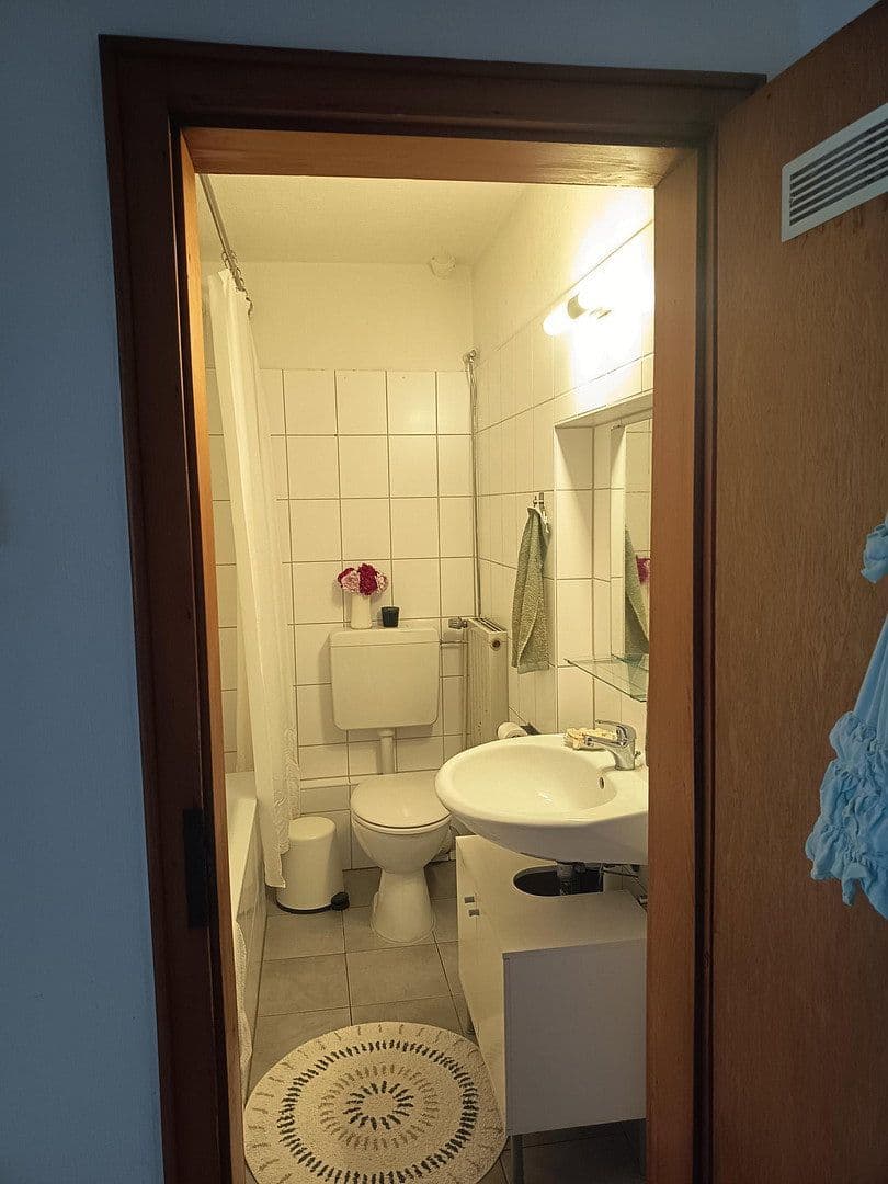 Pronájem bytu 3+1 64 m², Wilhelmshöher Allee 57, Kassel, Hessen Pronájem bytu 3+1 64 m², Wilhelmshöher Allee 57, Kassel, Hessen